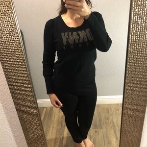 Beautiful women’s sweater!